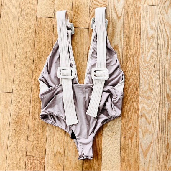 FRAMED Superb Bodysuit - Picture 7 of 9